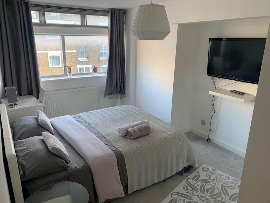 Lovely Spacious Next Hyde Park * Londra